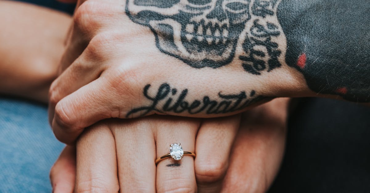 Choosing the Perfect Vintage Engagement Ring for Your Partner